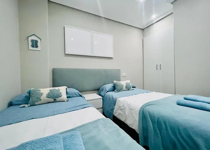Apartamento adosado con terraza en Playa América, Nigrán